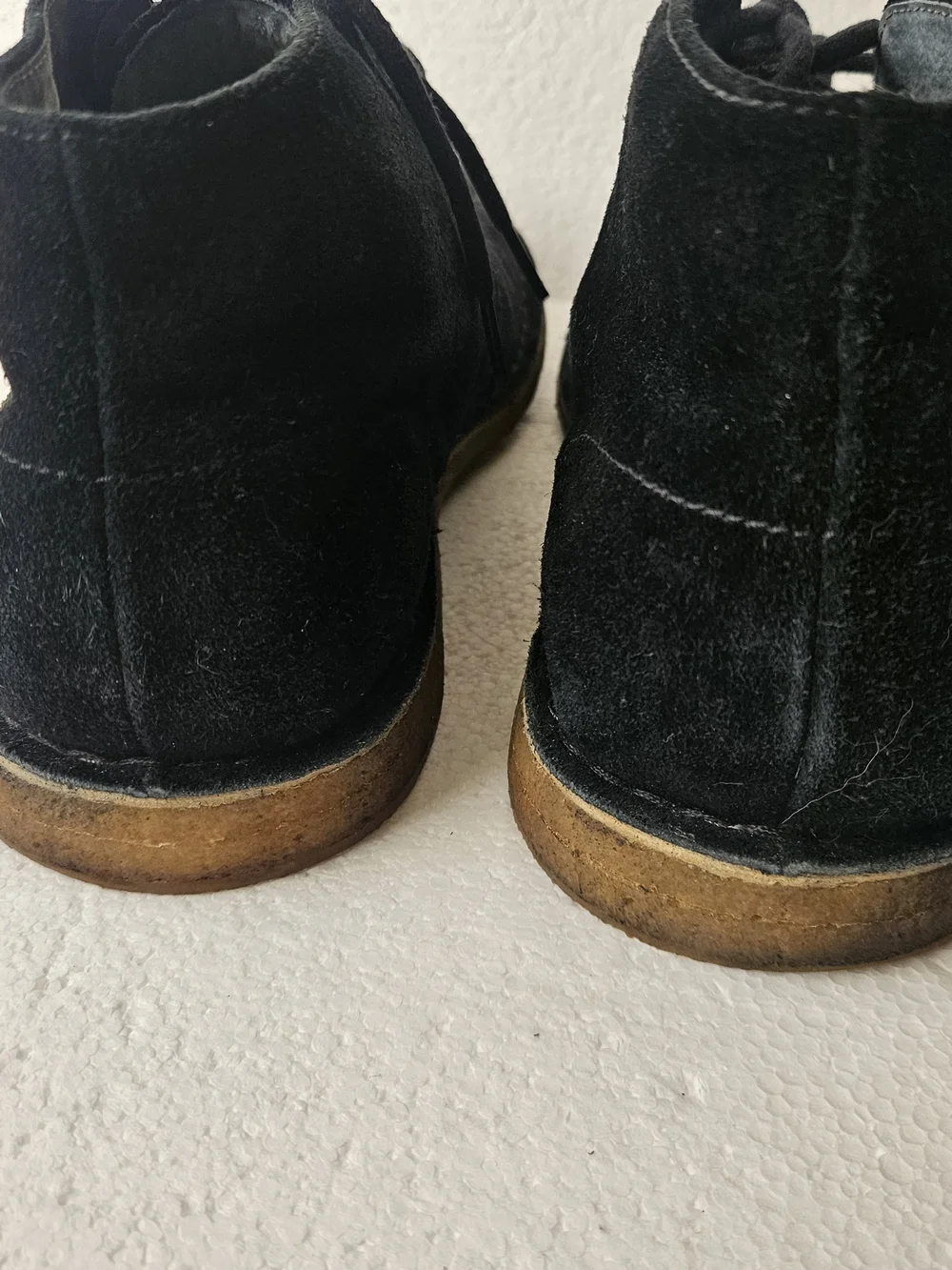 UGG Black Suede Chukka Boots with Crepe Sole Men's Size 9.5M